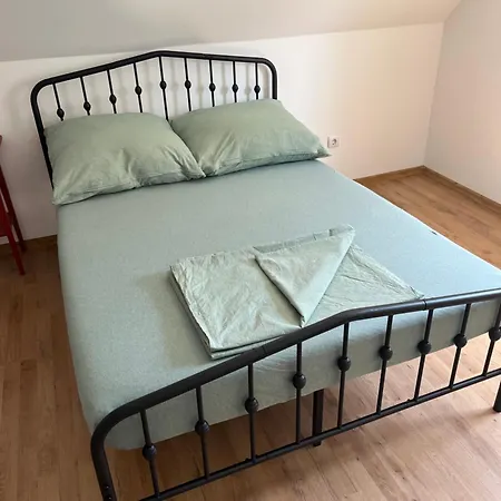 Gemuetliches Mit Kueche, Wifi Und Smart-tv In *