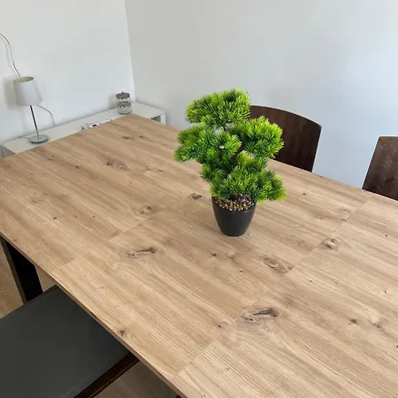 アパート Gemuetliches Mit Kueche, Wifi Und Smart-tv In *